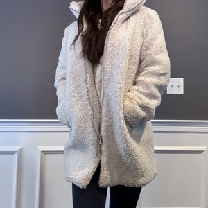 Loft white Sherpa coat, woman’s size small